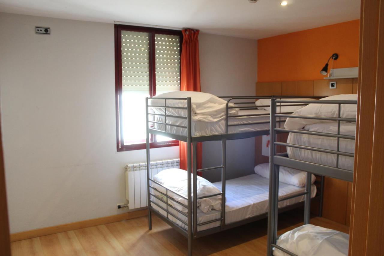 Auberge de jeunesse Mola! *