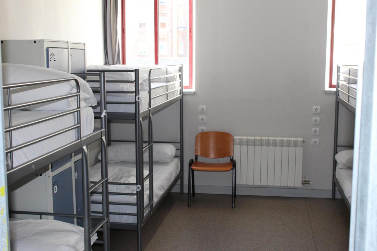 Mola! Albergue *